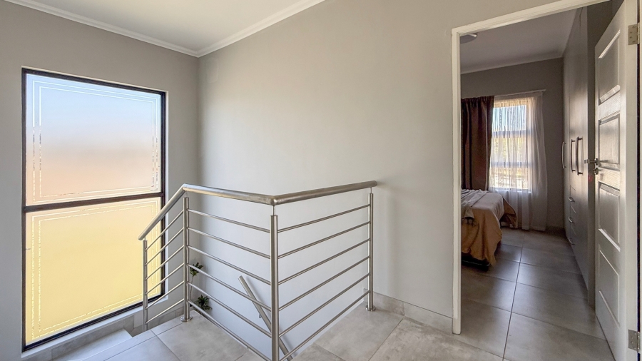 3 Bedroom Property for Sale in Everglades Estate North West